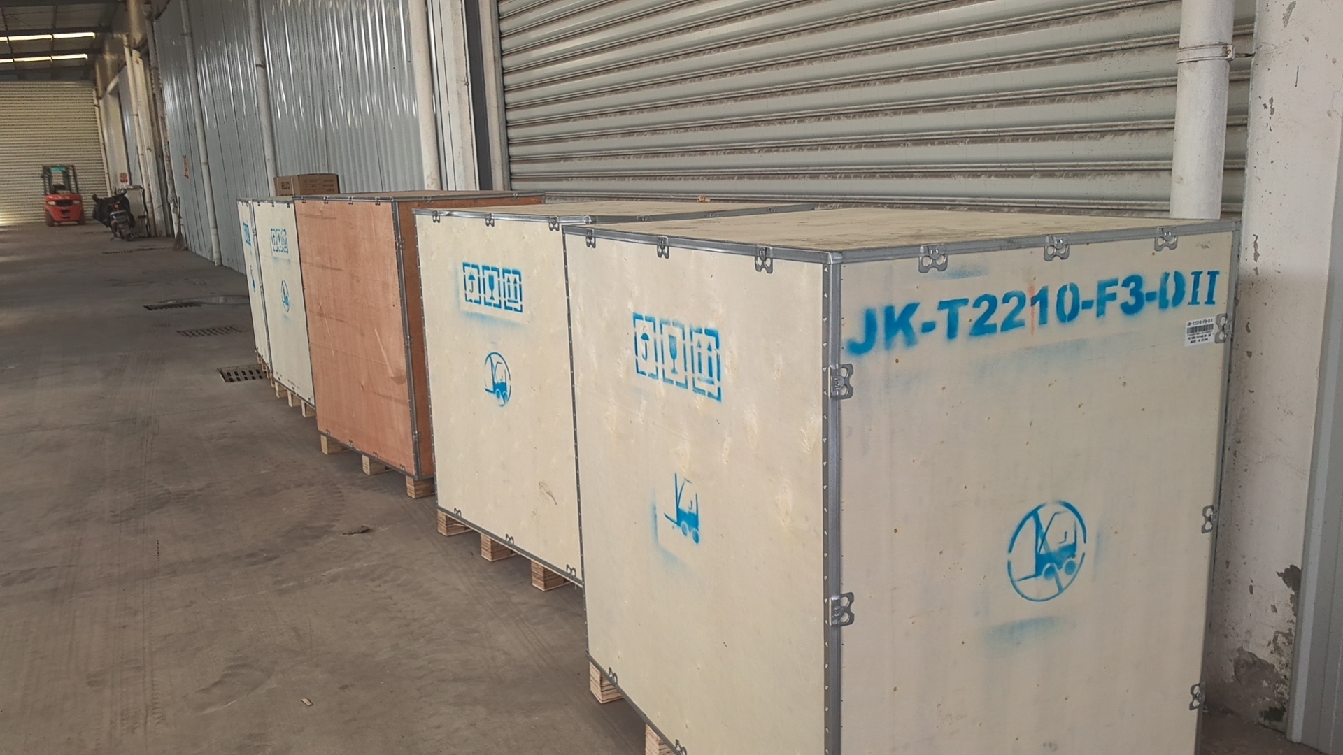 সর্বশেষ কোম্পানি ব্লগ সম্পর্কে 10 সেট সেলাই মেশিন